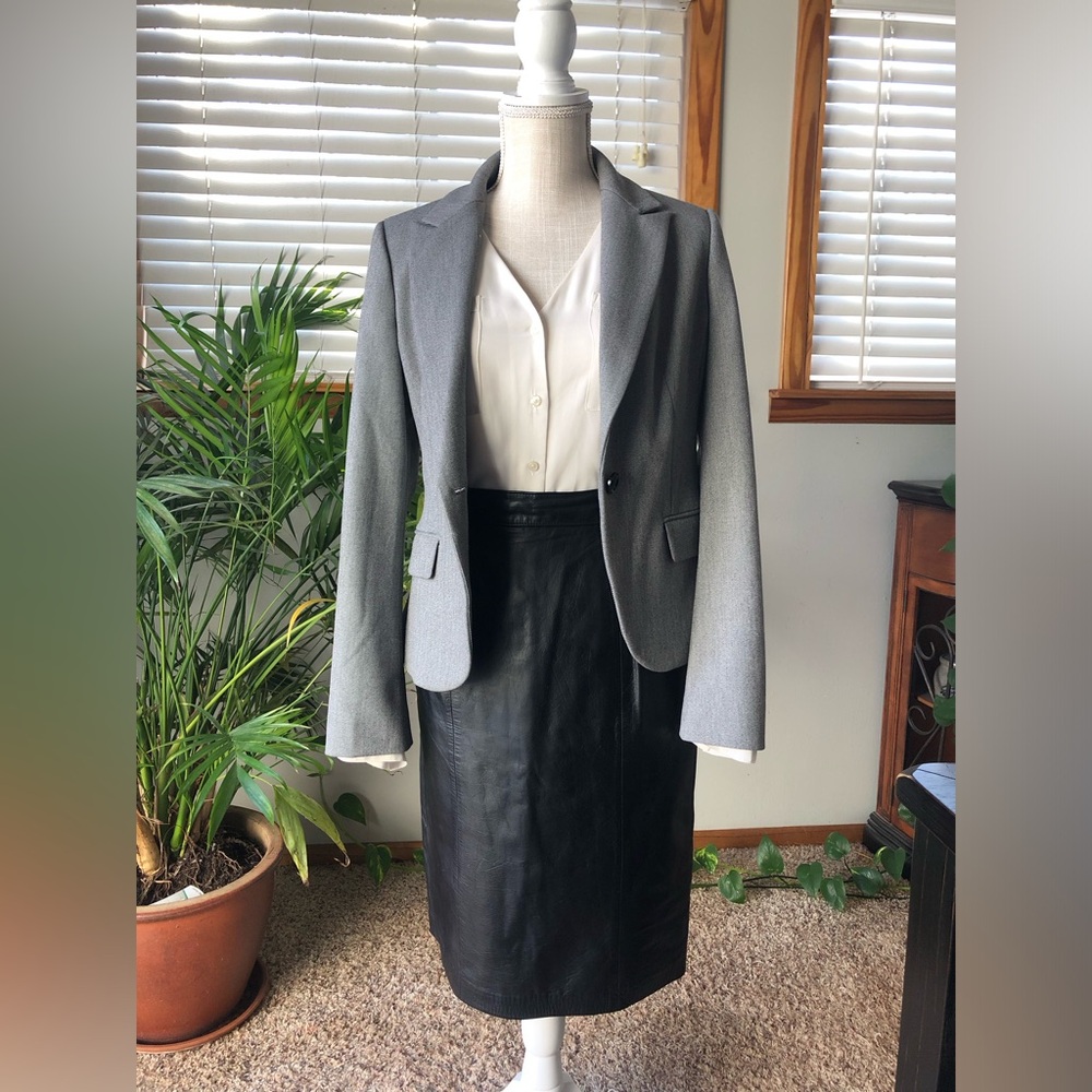 Genuine Leather pencil skirt. Size Small - Picture 6 of 6